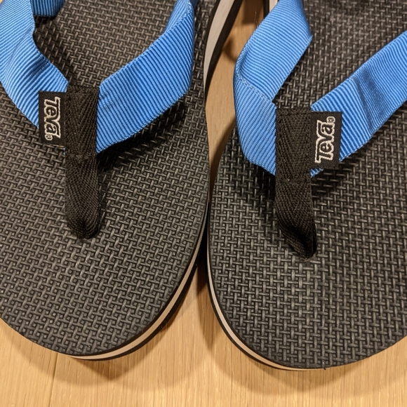 Woman's platform Teva sandals - Picture 14 of 15